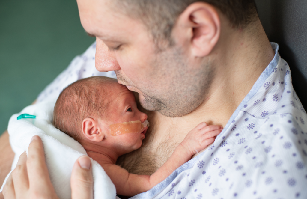 Método canguro y estrés. Bebés prematuros.