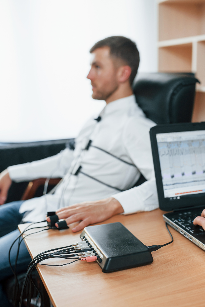 polígrafo y detector de mentiras