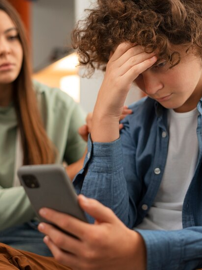 Redes sociales conductas autolesivas ciberacoso