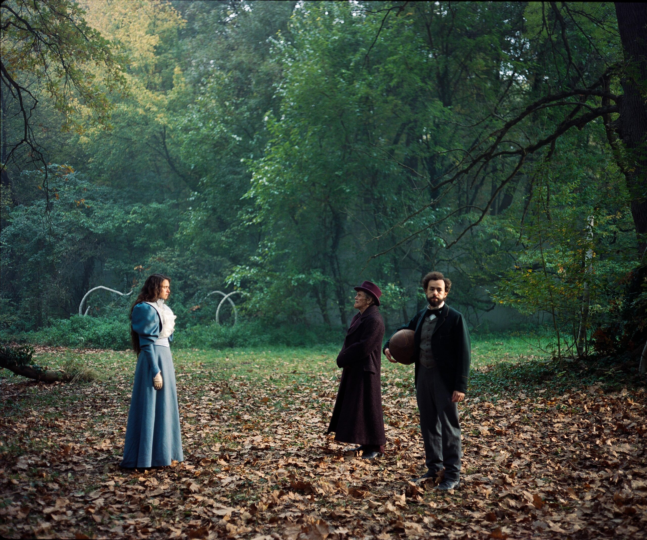 Poor Things y trauma, Identidad y trauma