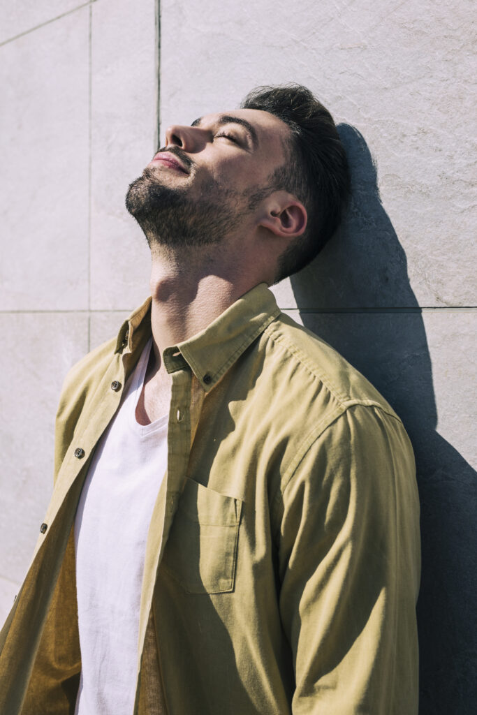 mindfulness y bienestar y rendimiento y estrés